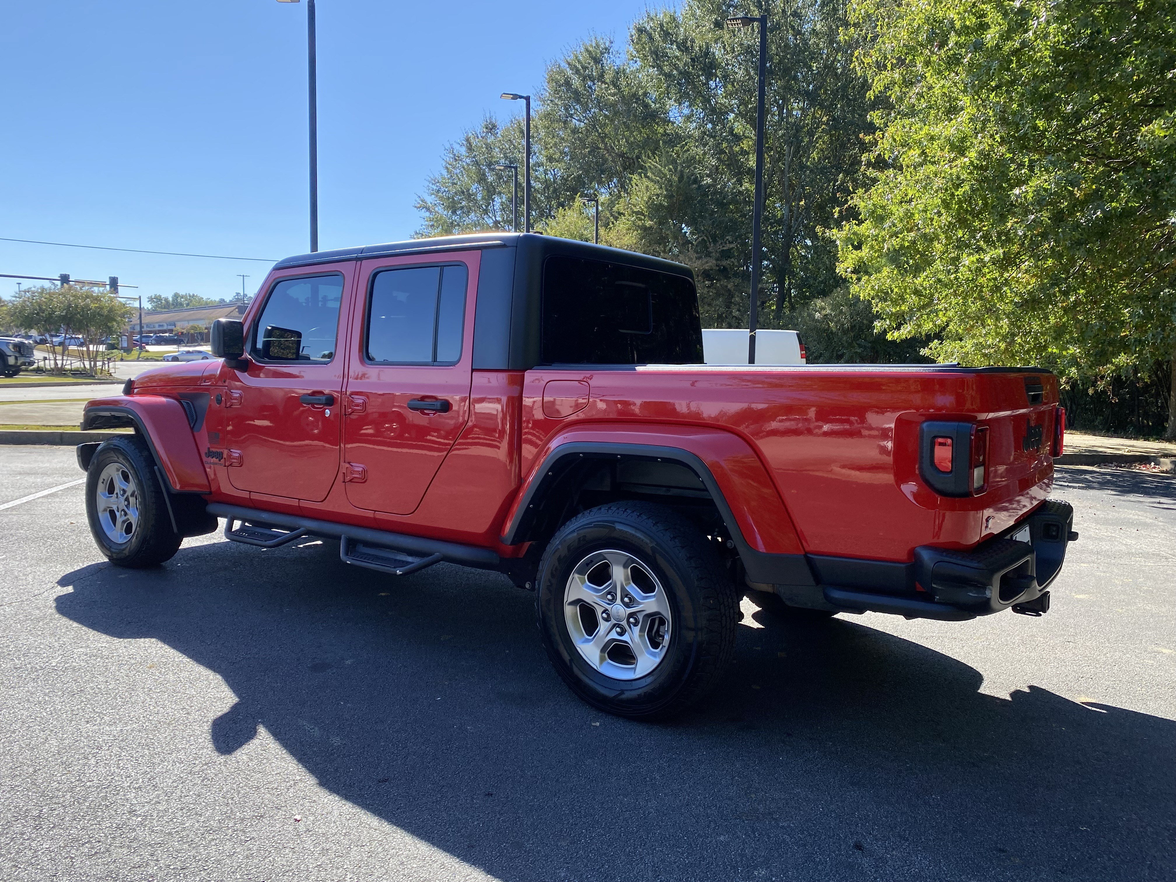 Used 2021 Jeep Gladiator Sport AWD/4WD image 7