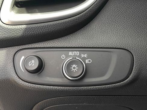 Used 2020 Chevrolet Trax LS w/ Tint and Cruise Package image 28