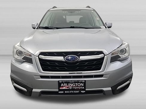 Used 2018 Subaru Forester 2.5i Limited AWD/4WD image 9