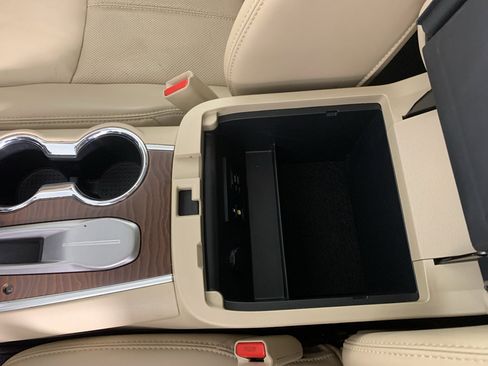 Used 2020 Nissan Rogue SV image 29