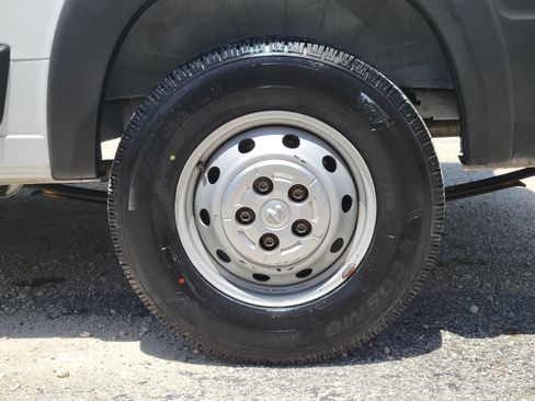 Used 2023 RAM ProMaster 2500 FWD image 7
