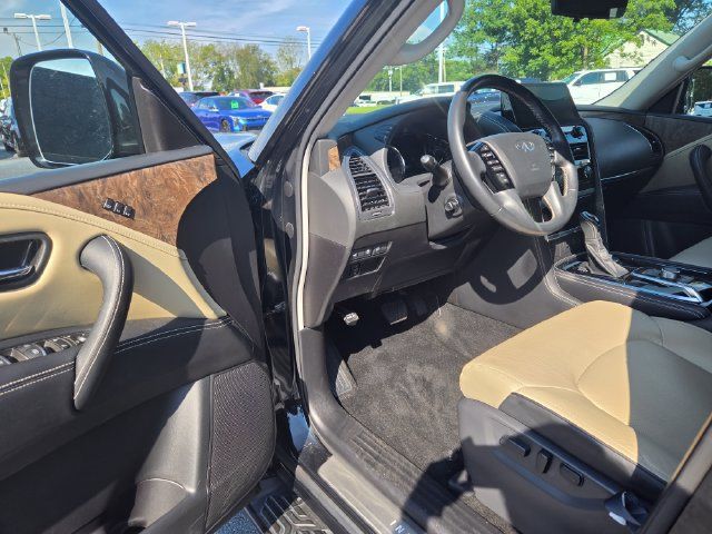 Used 2024 INFINITI QX80 Premium Select w/ Cargo Package AWD/4WD image 4
