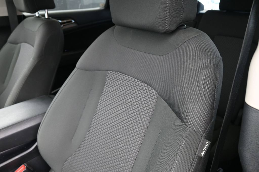 Used 2026 Kia Sportage LX FWD image 18