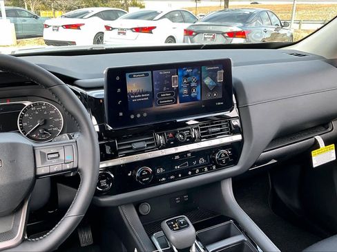 New 2026 Nissan Pathfinder SV image 6