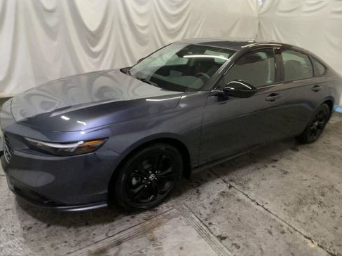 Certified 2025 Honda Accord SE image 4