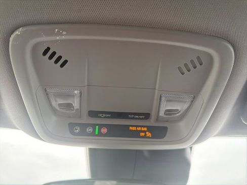 Used 2023 Chevrolet Malibu LT image 31