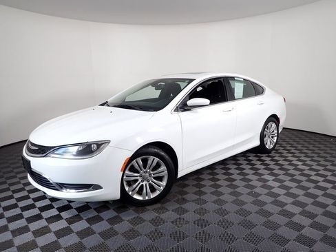 Used 2015 Chrysler 200 Limited w/ Convenience Group FWD image 13