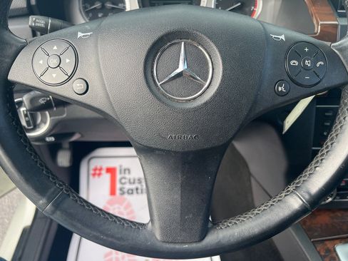 Used 2011 Mercedes-Benz GLK 350 4MATIC image 12