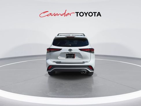 Certified 2026 Toyota Highlander XSE AWD/4WD image 7