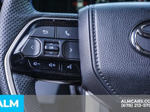 Used 2026 Toyota Sequoia Platinum AWD/4WD image 31