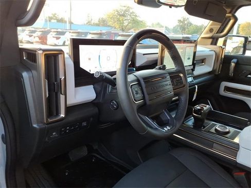 New 2025 GMC Hummer EV 2X image 11