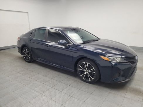 Used 2019 Toyota Camry SE FWD image 11