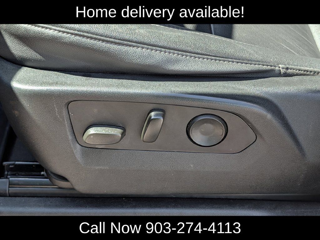 Used 2023 Chevrolet Suburban LT RWD image 30