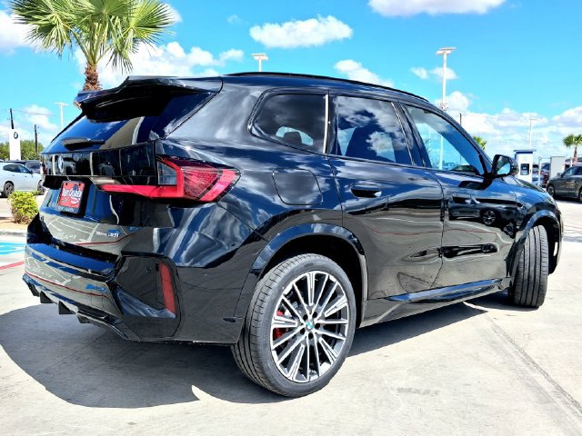 New 2027 BMW X1 xDrive28i w/ Technology Package AWD/4WD image 7