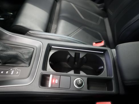 Used 2023 Audi Q3 2.0T Premium w/ Black Optic Sport Package image 19