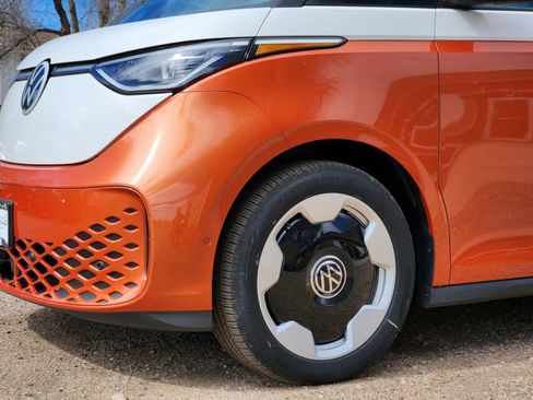 New 2025 Volkswagen ID. Buzz Pro S Plus image 27