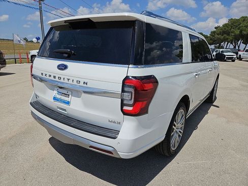 Used 2023 Ford Expedition Max Platinum RWD image 7