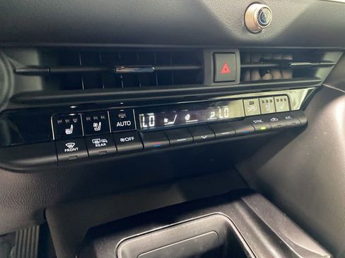 Certified 2026 Toyota Crown AWD/4WD image 17