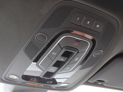 Used 2018 Audi Q5 2.0T Premium Plus w/ Premium Plus Package image 34