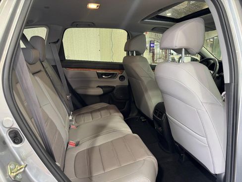 Used 2020 Honda CR-V Touring image 10