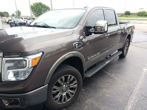 Used 2017 Nissan Titan Platinum Reserve image 12
