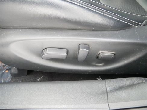 Used 2017 Nissan Maxima 3.5 SV image 24