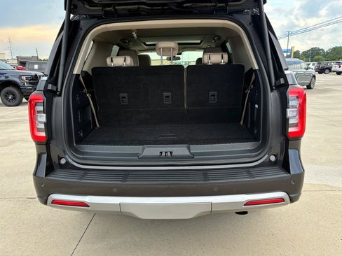 Used 2024 Ford Expedition Limited RWD image 38