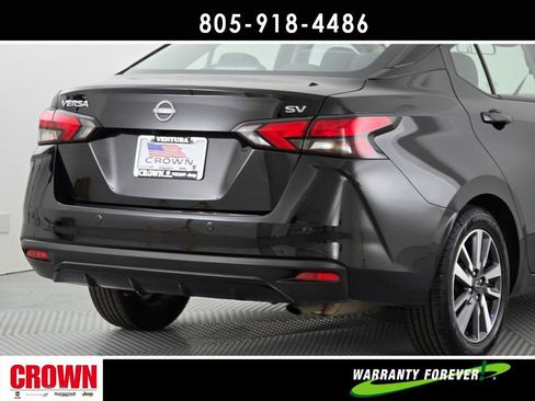 Used 2023 Nissan Versa SV image 13