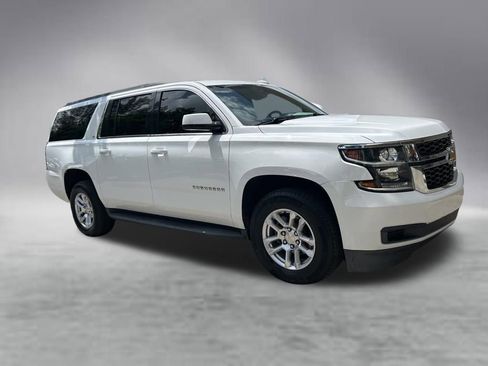 Used 2019 Chevrolet Suburban LT RWD image 2