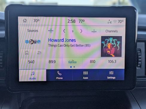 Used 2022 Ford Explorer XLT image 14