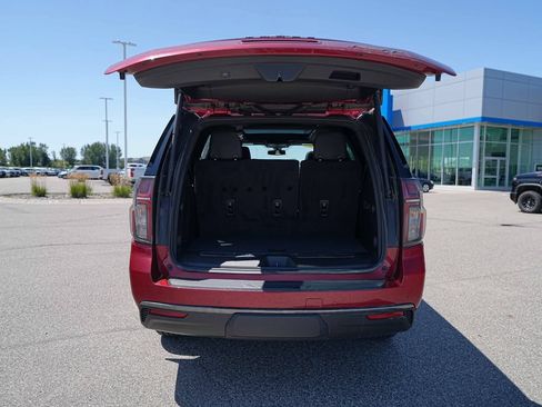Used 2022 Chevrolet Tahoe RST w/ Luxury Package AWD/4WD image 14