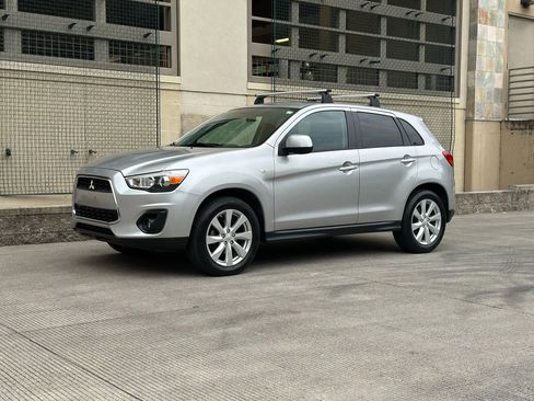 Used 2015 Mitsubishi Outlander Sport ES image 7