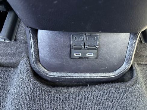 Used 2023 Toyota Highlander LE image 36