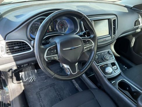 Used 2016 Chrysler 200 Limited w/ Anniversary Edition FWD image 10