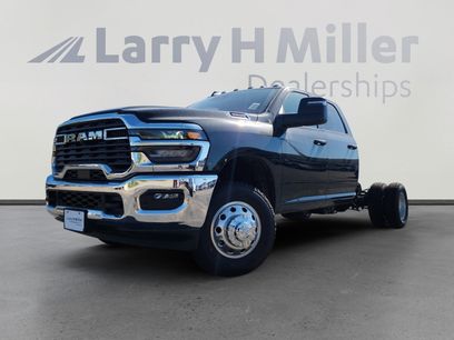 New 2025 RAM 3500 Tradesman w/ Chrome Appearance Group
