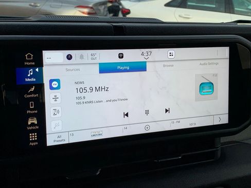 Used 2025 Jeep Wrangler Sport S image 21