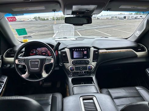 Used 2016 GMC Yukon XL Denali w/ Open Road Package AWD/4WD image 20