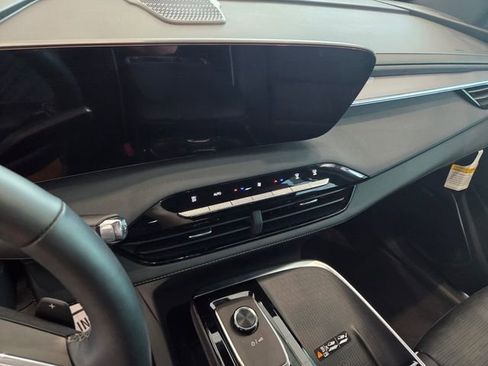 New 2026 Buick Enclave Sport Touring w/ Power Package FWD image 29