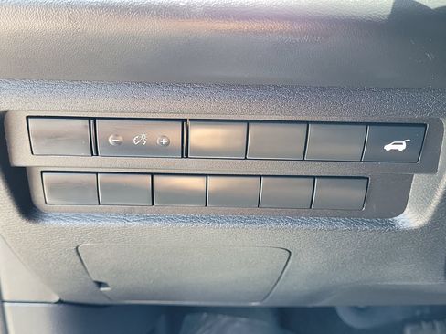 Used 2024 Mitsubishi Outlander SE FWD image 28