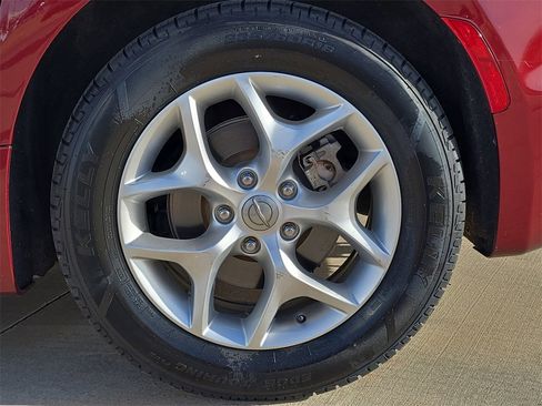 Used 2020 Chrysler Pacifica Limited image 34