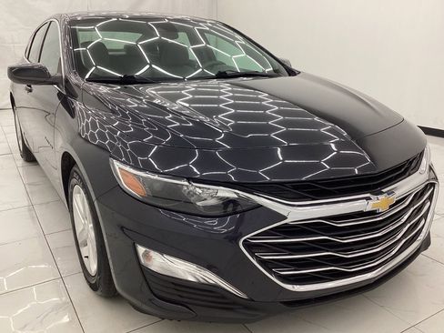 Used 2022 Chevrolet Malibu LS w/ Driver Confidence Package II image 3