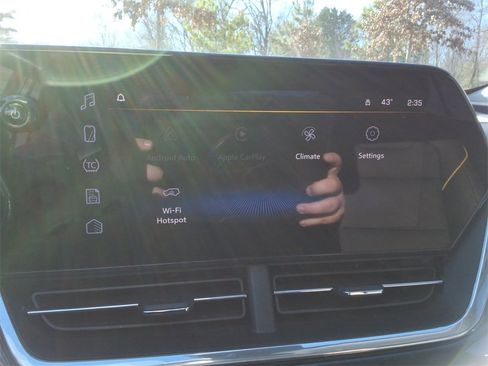 Certified 2024 Chevrolet Trax ACTIV w/ Sunroof Package image 31