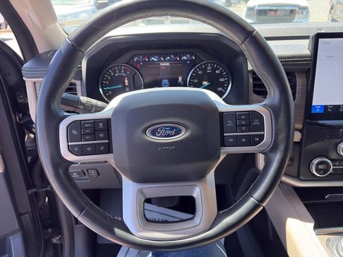 Used 2024 Ford Expedition Max Limited AWD/4WD image 12