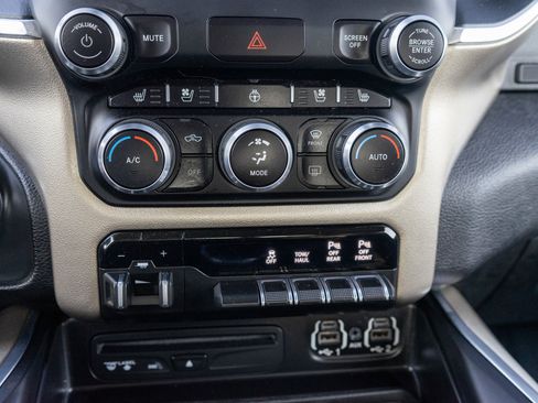 Used 2019 RAM 1500 Laramie AWD/4WD image 20