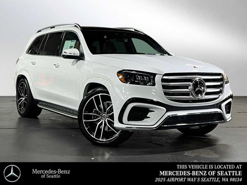 New 2025 Mercedes-Benz GLS 580 4MATIC image 1