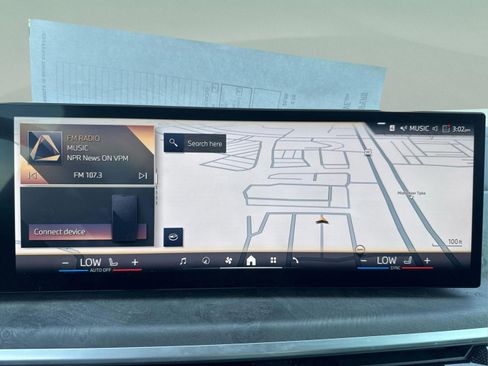 Used 2024 BMW X5 xDrive40i w/ Parking Assistance Package image 17