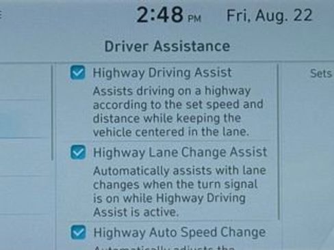 Used 2023 Hyundai Ioniq 5 Limited image 32