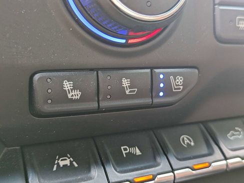 Used 2021 Chevrolet Silverado 1500 High Country image 25