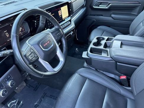 Used 2024 GMC Sierra 1500 SLT image 10