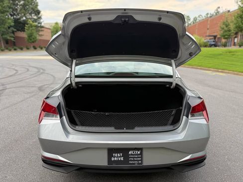 Used 2021 Hyundai Elantra SEL w/ Convenience Package image 10